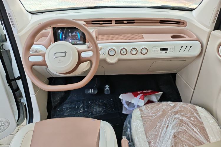Used Bestune Pony 2026 222km Colorful Horse Center Console