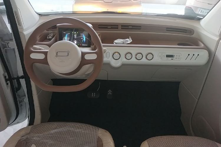 Used Bestune Pony 2026 222km Colorful Horse Center Console