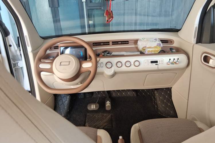 Used Bestune Pony 2026 222km Colorful Horse Center Console