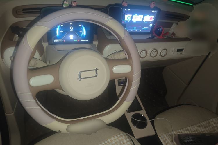 Used Bestune Pony 2026 222km Colorful Horse Center Console