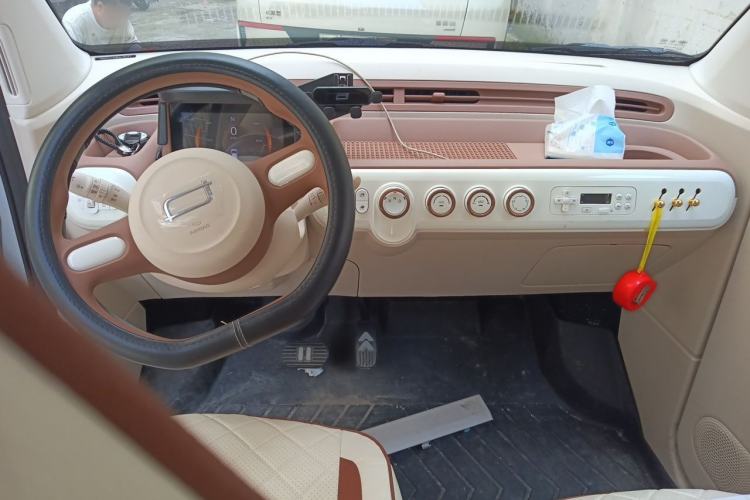 Used Bestune Pony 2026 222km Colorful Horse Center Console