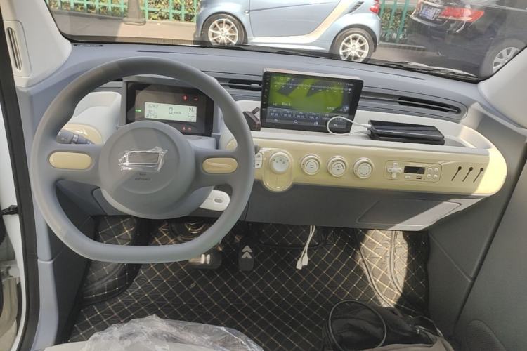 Used Bestune Pony 2026 Model 222km Cute Horse Center Console