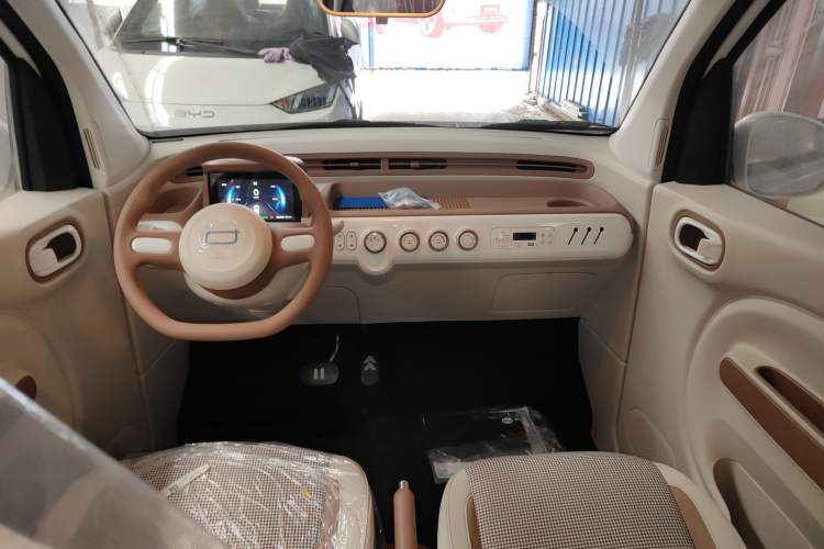 Used Bestune Pony 2026 222km Colorful Horse Center Console