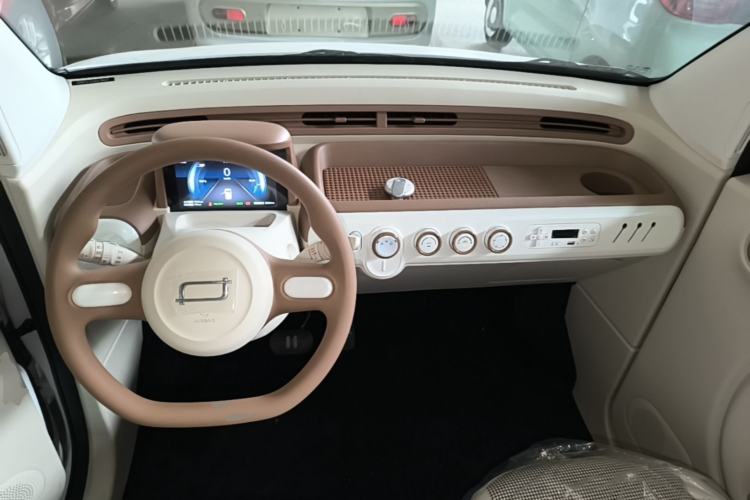 Used Bestune Pony 2026 Model 222km Cute Horse Plus Center Console