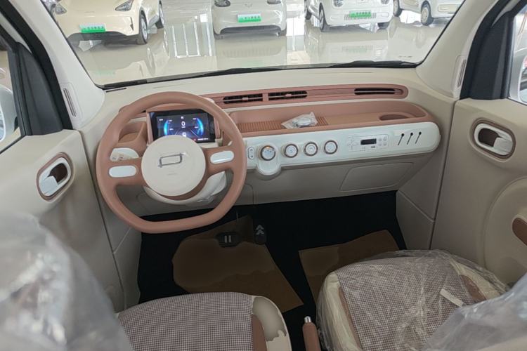 Used Bestune Pony 2026 222km Colorful Horse Center Console