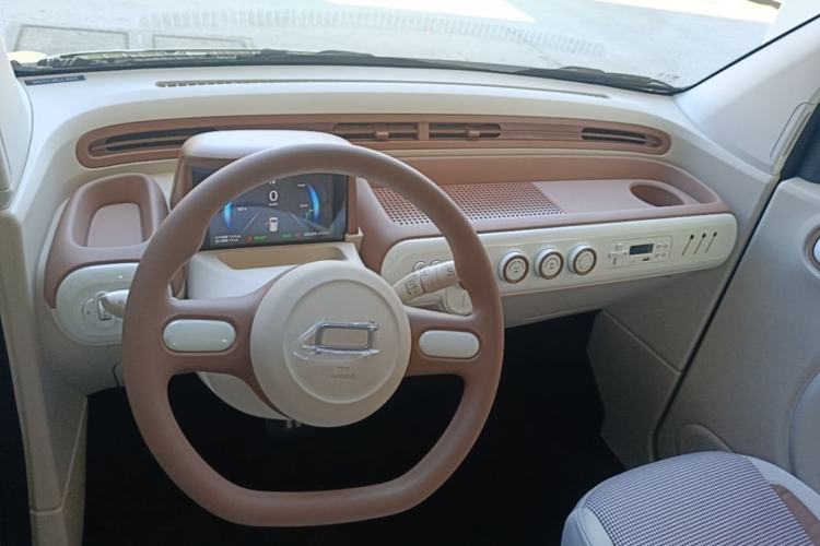 Used Bestune Pony 2026 222km Colorful Horse Center Console