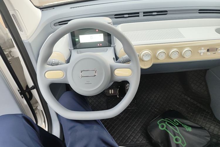 Used Bestune Pony 2026 Model 222km Cute Horse Center Console