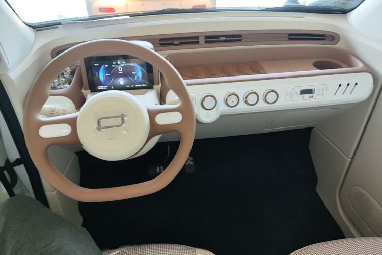 Used Bestune Pony 2026 222km Colorful Horse Center Console