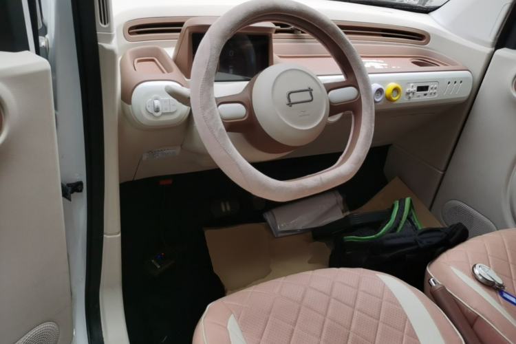 Used Bestune Pony 2026 222km Colorful Horse Center Console