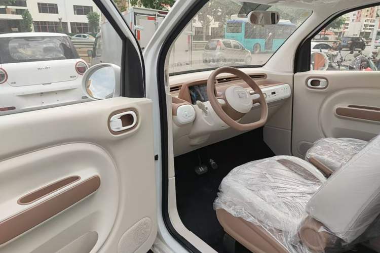 Used Bestune Pony 2026 222km Colorful Horse Driver Seat