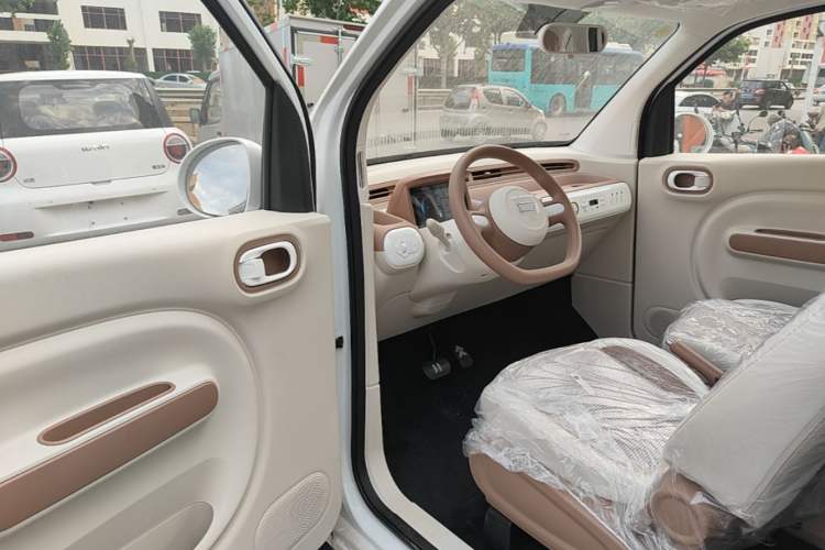Used Bestune Pony 2026 222km Colorful Horse Driver Seat