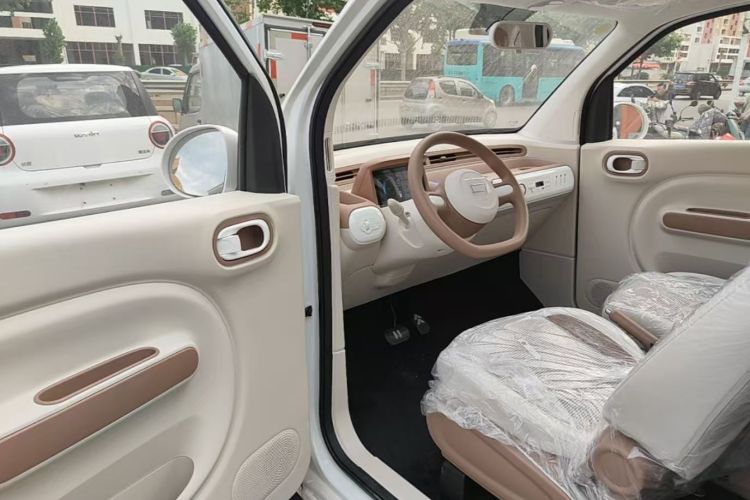 Used Bestune Pony 2026 222km Colorful Horse Driver Seat
