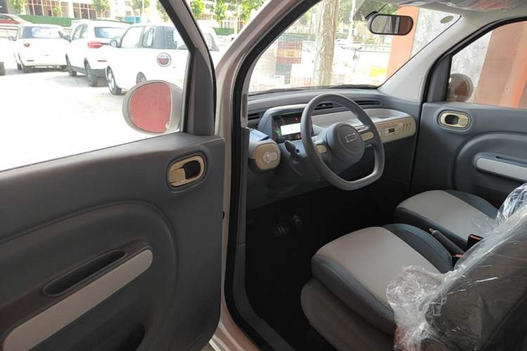 Used Bestune Pony 2026 Model 222km Cute Horse Driver Seat