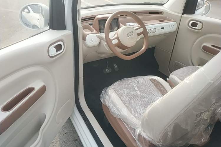 Used Bestune Pony 2026 222km Colorful Horse Driver Seat