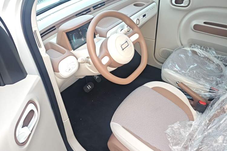 Used Bestune Pony 2026 Model 222km Cute Horse Plus Driver Seat