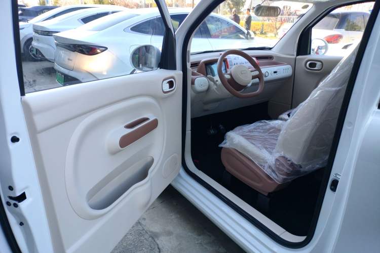 Used Bestune Pony 2026 222km Colorful Horse Driver Seat