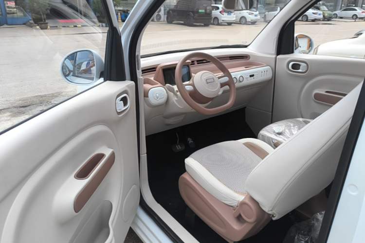 Used Bestune Pony 2026 Model 222km Cute Horse Plus Driver Seat
