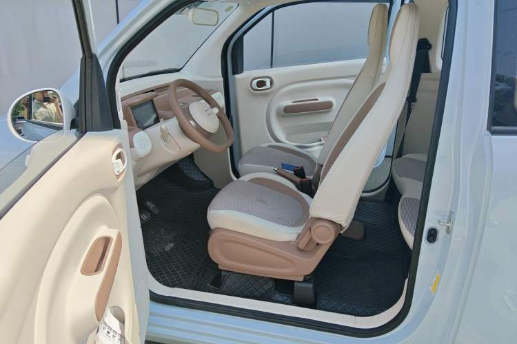 Used Bestune Pony 2026 222km Colorful Horse Driver Seat