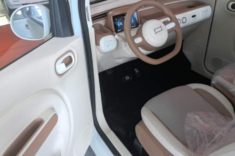 Used Bestune Pony 2026 222km Colorful Horse Driver Seat