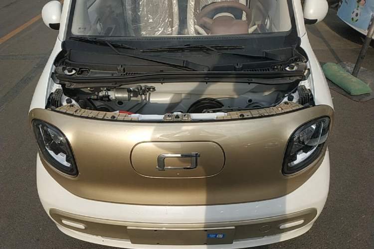 Used Bestune Pony 2026 222km Colorful Horse Engine Bay