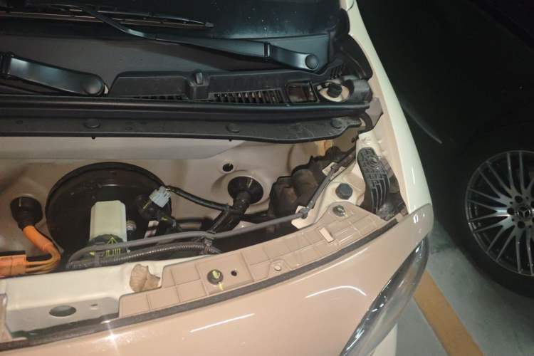 Used Bestune Pony 2026 222km Colorful Horse Engine Bay Left