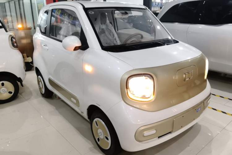 Used Bestune Pony 2026 222km Colorful Horse Exterior 1