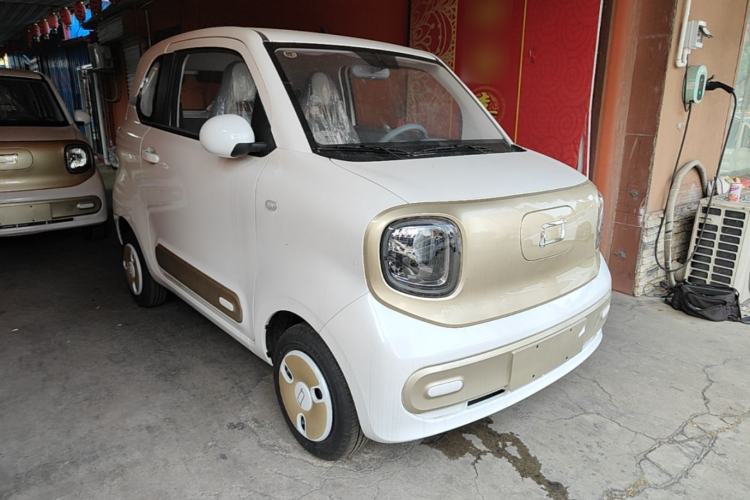 Used Bestune Pony 2026 Model 222km Cute Horse Front Right 45 Deg