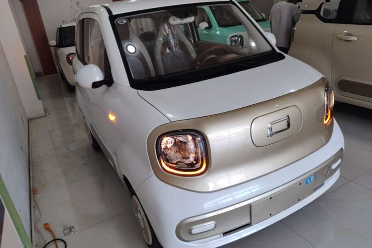 Used Bestune Pony 2026 222km Colorful Horse Front Right 45 Deg