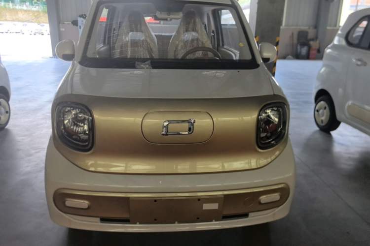 Used Bestune Pony 2026 222km Colorful Horse Front