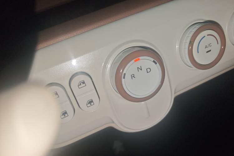 Used Bestune Pony 2026 222km Colorful Horse Gear Lever