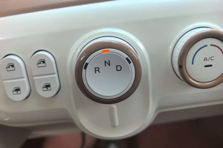 Used Bestune Pony 2026 222km Colorful Horse Gear Lever