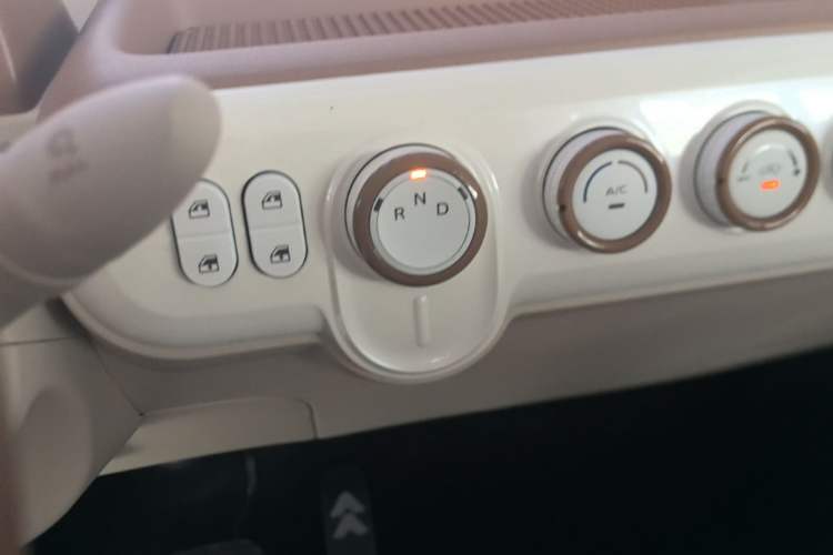 Used Bestune Pony 2026 222km Colorful Horse Gear Lever