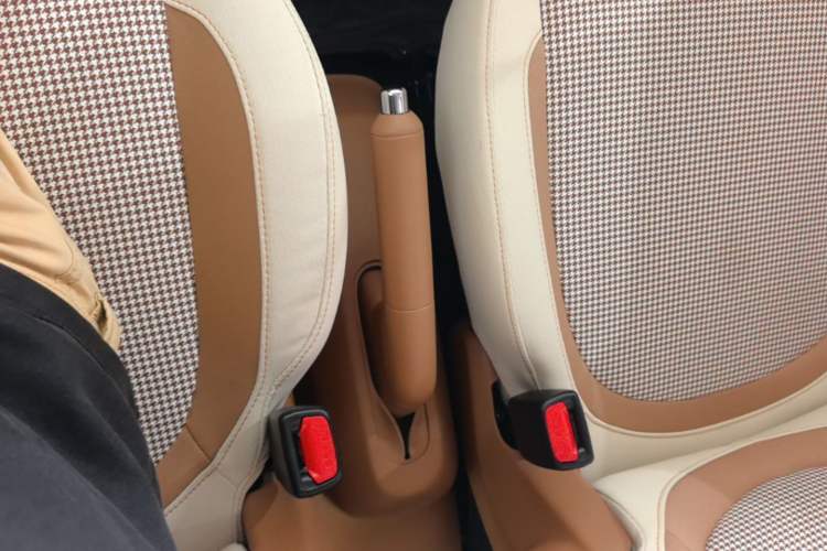 Used Bestune Pony 2026 222km Colorful Horse Gear Lever