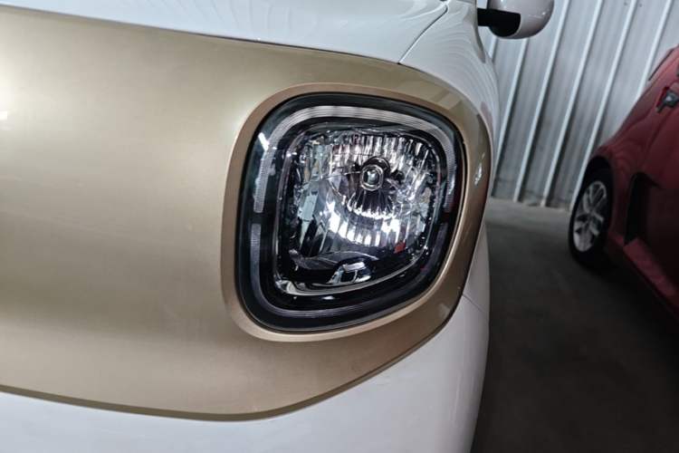 Used Bestune Pony 2026 Model 222km Cute Horse Plus Left Front Headlight