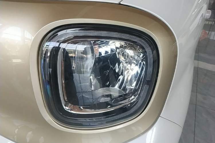 Used Bestune Pony 2026 222km Colorful Horse Left Front Headlight
