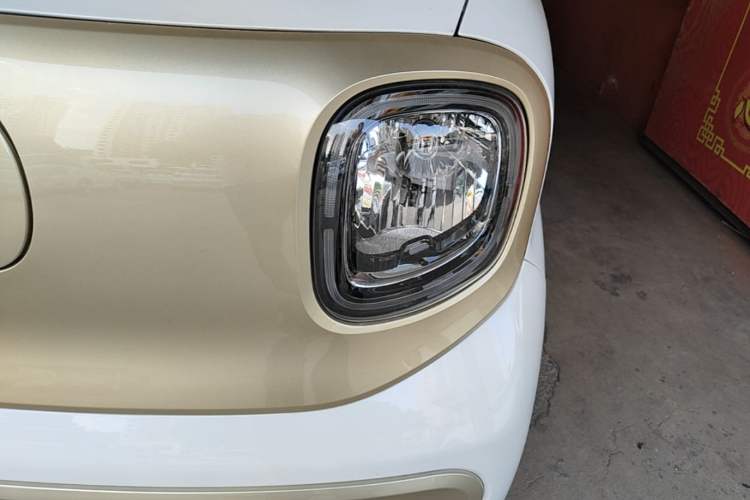 Used Bestune Pony 2026 Model 222km Cute Horse Left Front Headlight