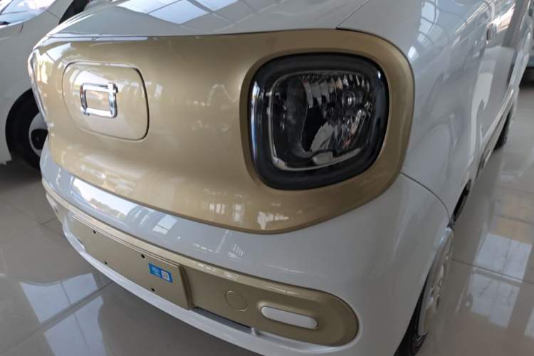Used Bestune Pony 2026 222km Colorful Horse Left Front Headlight