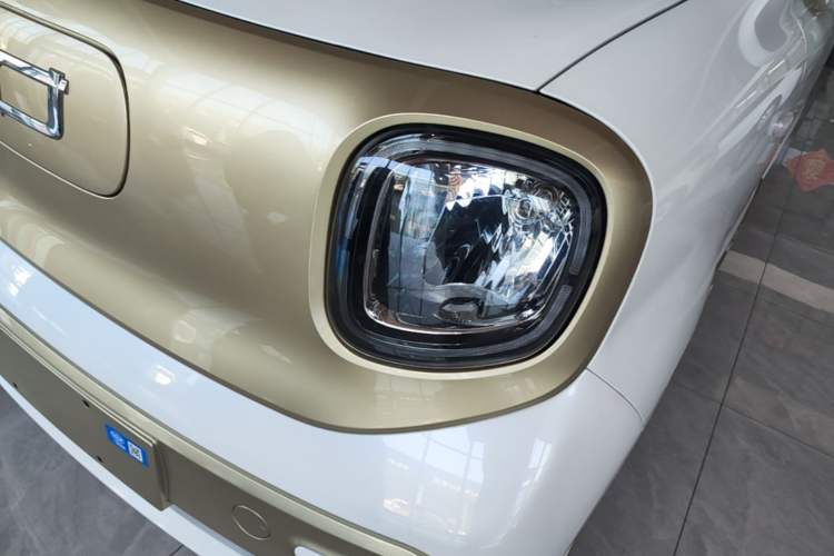 Used Bestune Pony 2026 222km Colorful Horse Left Front Headlight