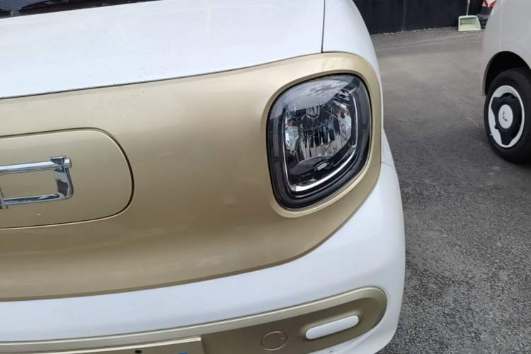Used Bestune Pony 2026 222km Colorful Horse Left Front Headlight