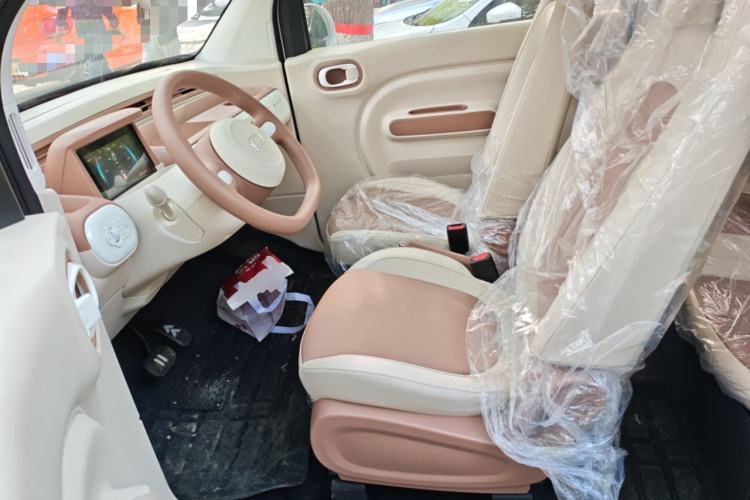 Used Bestune Pony 2026 222km Colorful Horse Left Front Seat