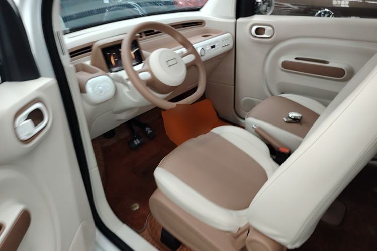Used Bestune Pony 2026 222km Colorful Horse Left Front Seat