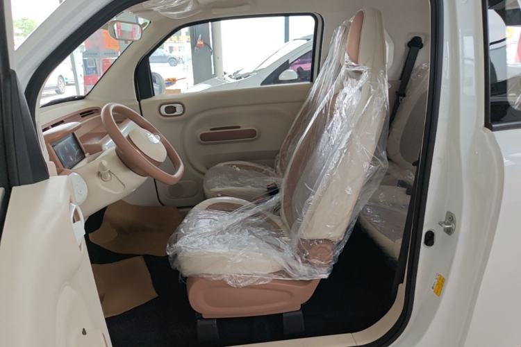 Used Bestune Pony 2026 222km Colorful Horse Left Front Seat