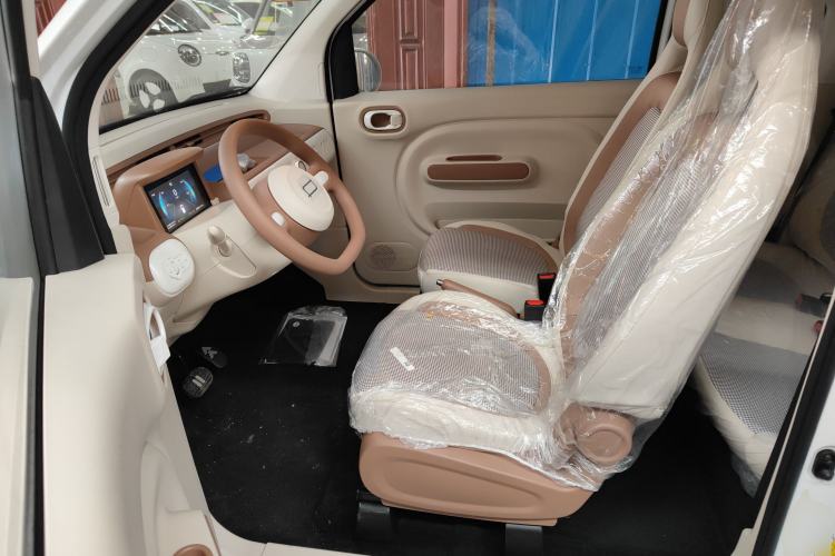 Used Bestune Pony 2026 222km Colorful Horse Left Front Seat
