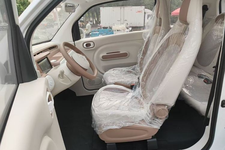 Used Bestune Pony 2026 222km Colorful Horse Left Front Seat