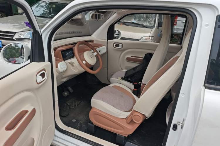 Used Bestune Pony 2026 Model 222km Cute Horse Left Front Seat