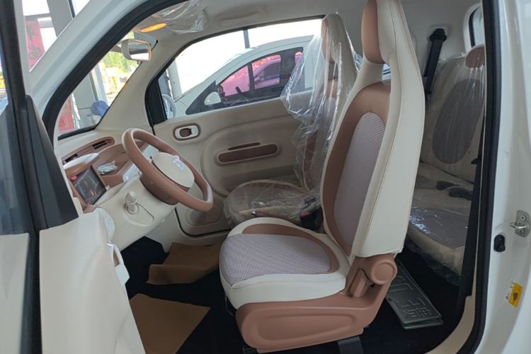 Used Bestune Pony 2026 222km Colorful Horse Left Front Seat