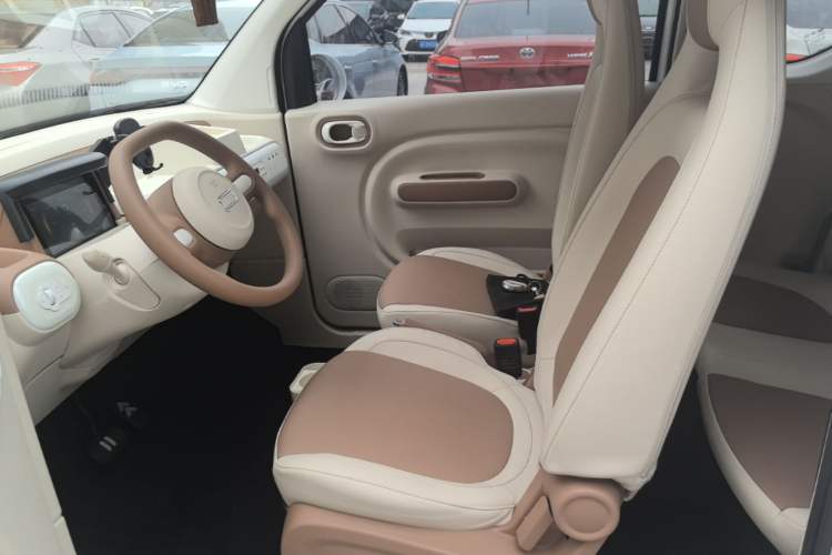 Used Bestune Pony 2026 Model 222km Shining Horse Left Front Seat