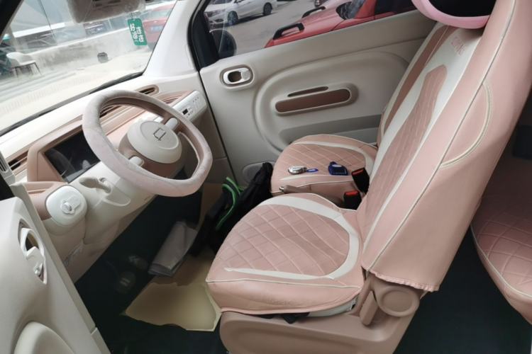 Used Bestune Pony 2026 222km Colorful Horse Left Front Seat