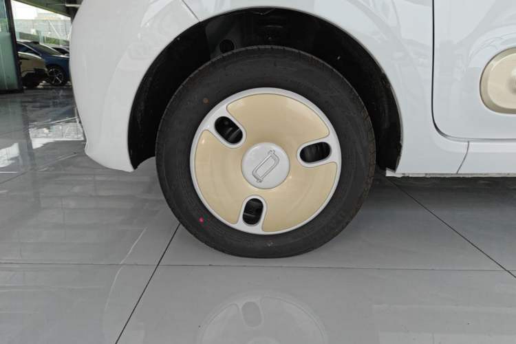 Used Bestune Pony 2026 222km Colorful Horse Left Front Wheel Hub