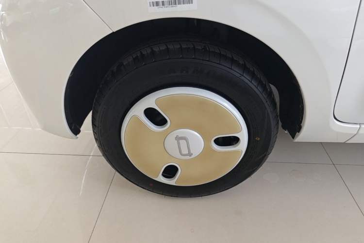 Used Bestune Pony 2026 222km Colorful Horse Left Front Wheel Hub